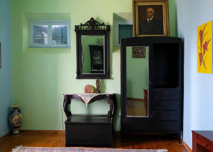 阿奇提克帕塔卡公寓 Rhodes City